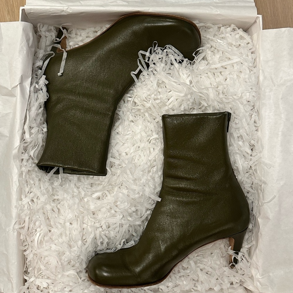 Bottega Veneta Bloc Leather Ankle Boot